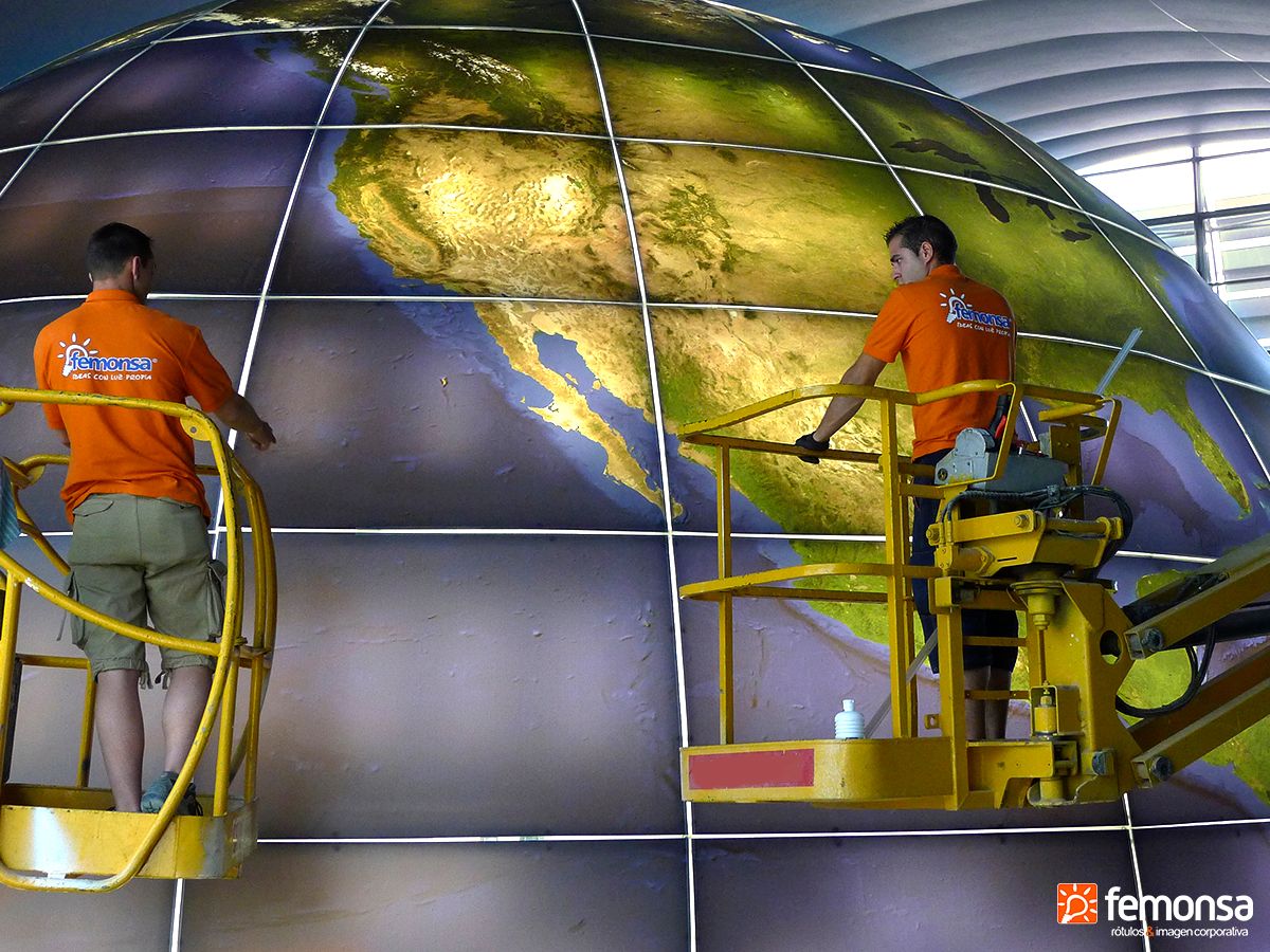femonsa's tweet photo. Se cumplen 5 años del Planetario de Walqa, uno de nuestros tan singulares proyectos. Más info en nuestro FB #zaragoza #huesca #planetario https://t.co/OE3gXrObu0