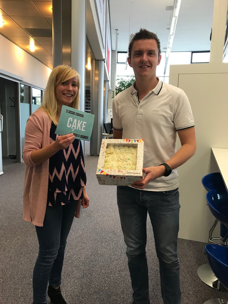 Het is weer taarttijd! Met dank aan @WoonJuist die onze klantcoaches Kelly &amp; Roel bedankt voor hun dienstverlening via Dossier Support.