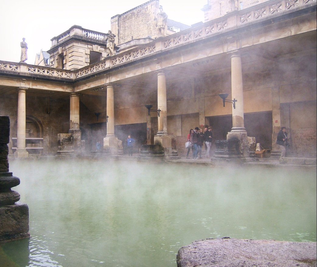 TrentCollege's tweet photo. Year 9 Classic pupils had the opportunity to witness first-hand the stunning #historical sights @RomanBathsBath #museum today. #WhenInBath https://t.co/o22bYfcCAF