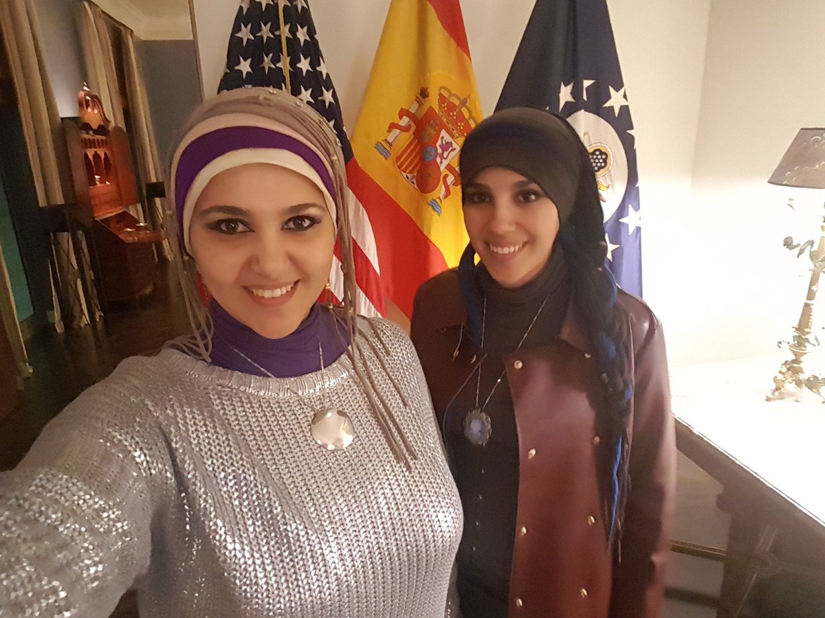 yas_salem's tweet photo. En la presentación del Consejero #StewartDTuttle y del Agregado #JohnRhatigan gracias Sr. #BenjaminZiff por la invitación @USembassyMadrid https://t.co/k3JI7bhptS