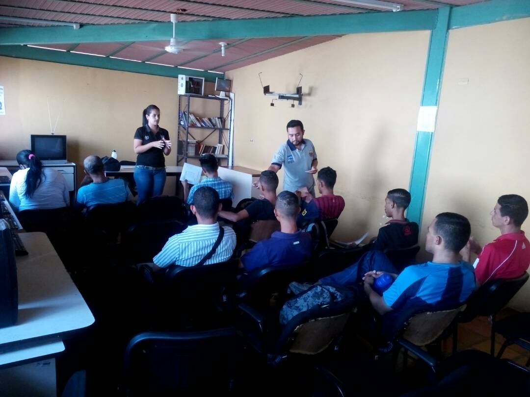 charla de <a href="/DPDLara/">DPD Lara</a> <a href="/DPDPrevencion/">Prevención y Paz</a> sobre armonia familiar a egresados del crs y cp lara <a href="/65Leudi/">Leudi Torres</a>  <a href="/ler1972/">LIANA</a> <a href="/POSPENITENCIARI/">D.G.R.A.E.B.S.P</a> <a href="/Rigoberto1975/">Rigoberto Linares</a>
