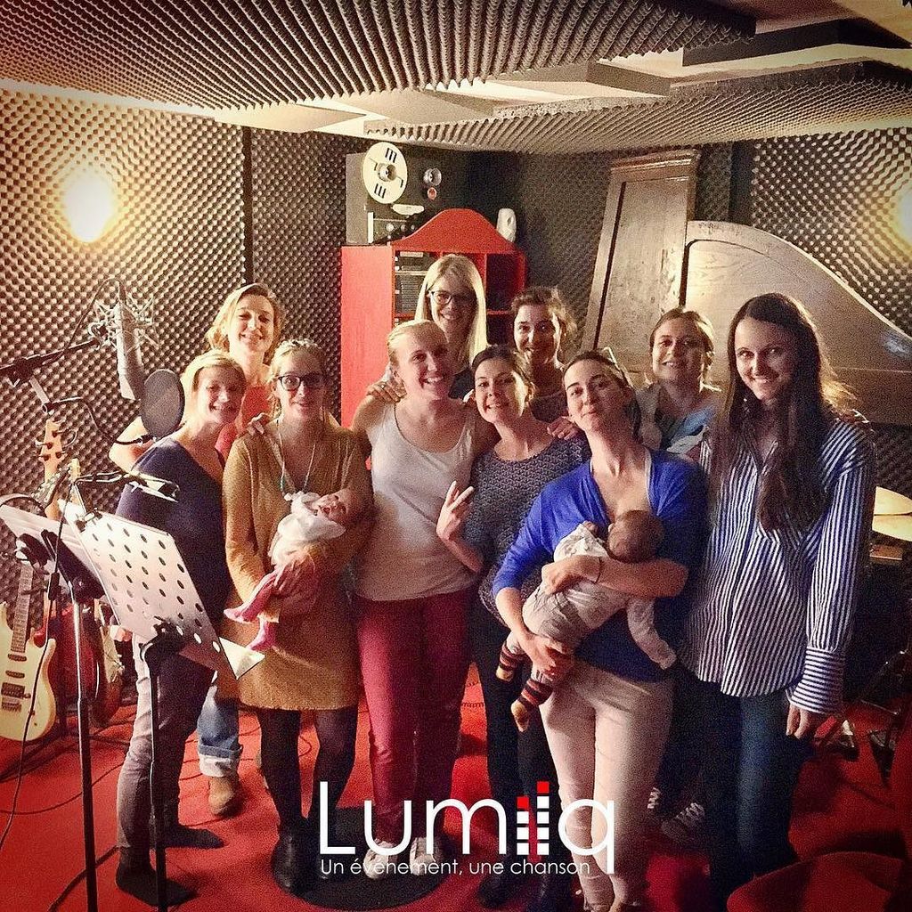 Lumiiq's tweet photo. En Studio avec Emilie pour son #EVJF à #Lyon
🔸 Beyoncé - Single ladies 🎉🎉🎉🎉🎉 https://t.co/q4WyW0tpb9 https://t.co/Jdu8zpLmED