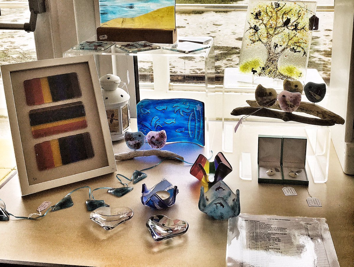ArinnaGlass's tweet photo. Some of my glass and other art @the RNLI art exhibition at Instow over the next few days #ArinnaGlass #lovinglyhandmade #love fusedglass https://t.co/FRv6dLegH5