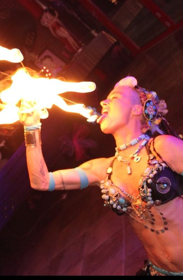 #MissNagine #snakecharmer #bellydancer #fakir miss-nagine.nl