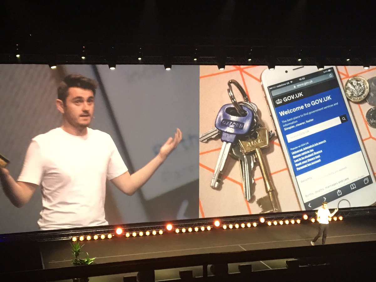 LinnStolan's tweet photo. @sanjaypoyzer tells about inspiring work at gov.uk, and makes me miss living in the UK... #webdagene #govuk #webdagene2017 https://t.co/LupmgjiWKG