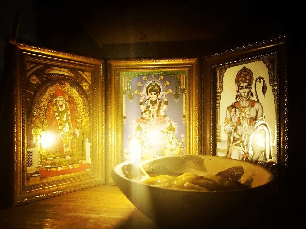 be_justa's tweet photo. When #ghee ka #diya shines on the #festival of #light DEEPAVALI.
...
#festival #indianfestival #diwali #deepavali … https://t.co/dLBKmlcc6u https://t.co/dgXDxPHevr