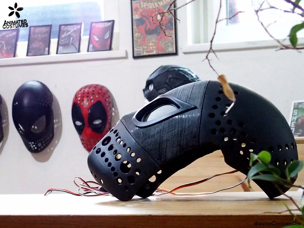 AnimatedCostume's tweet photo. #SpiderManHomecoming moving mechanized faceshell photo-session. https://t.co/AHoBeehEeC