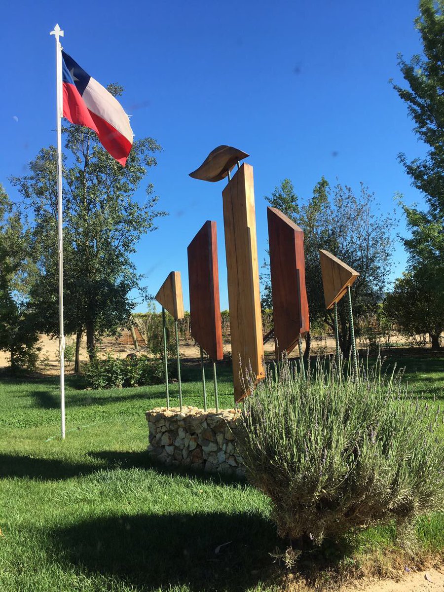 InveranCorp's tweet photo. Iniciando pruebas de campo junto a @GeofrutRancagua #bioprotec #biotech https://t.co/7tCczn1E8F