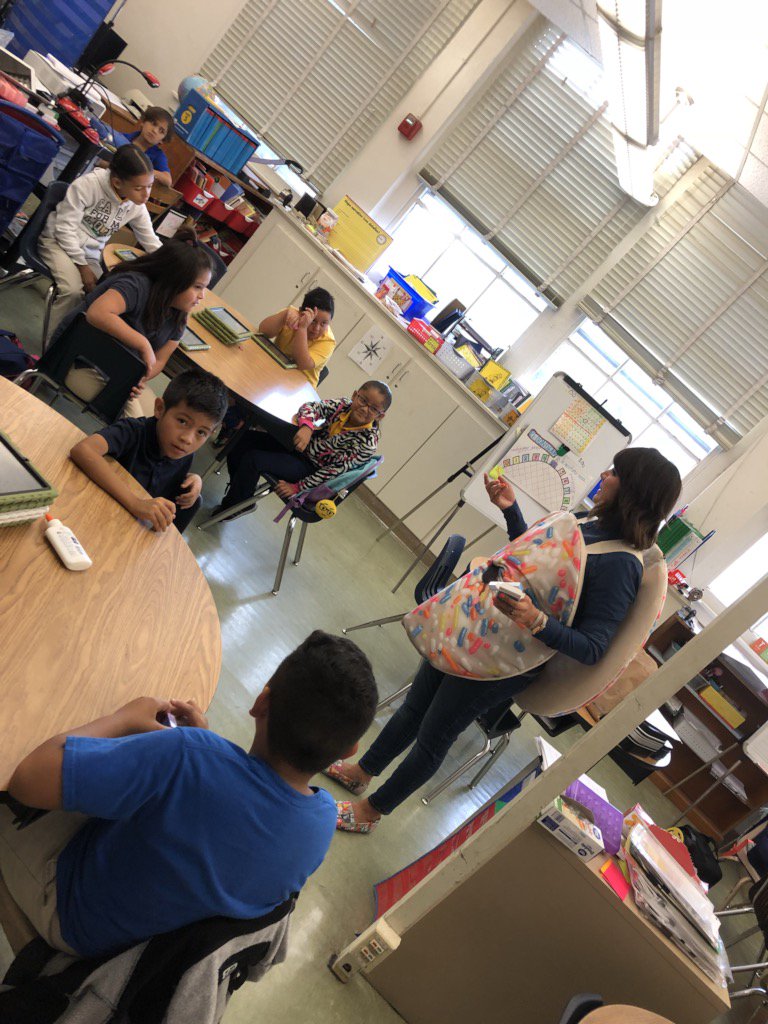 MsRayasAllHart's tweet photo. Breakout edu thinking it out!great job 3rd dual @GoRuskEagles @Corral3Evelyn https://t.co/MGiJj0i0Xz