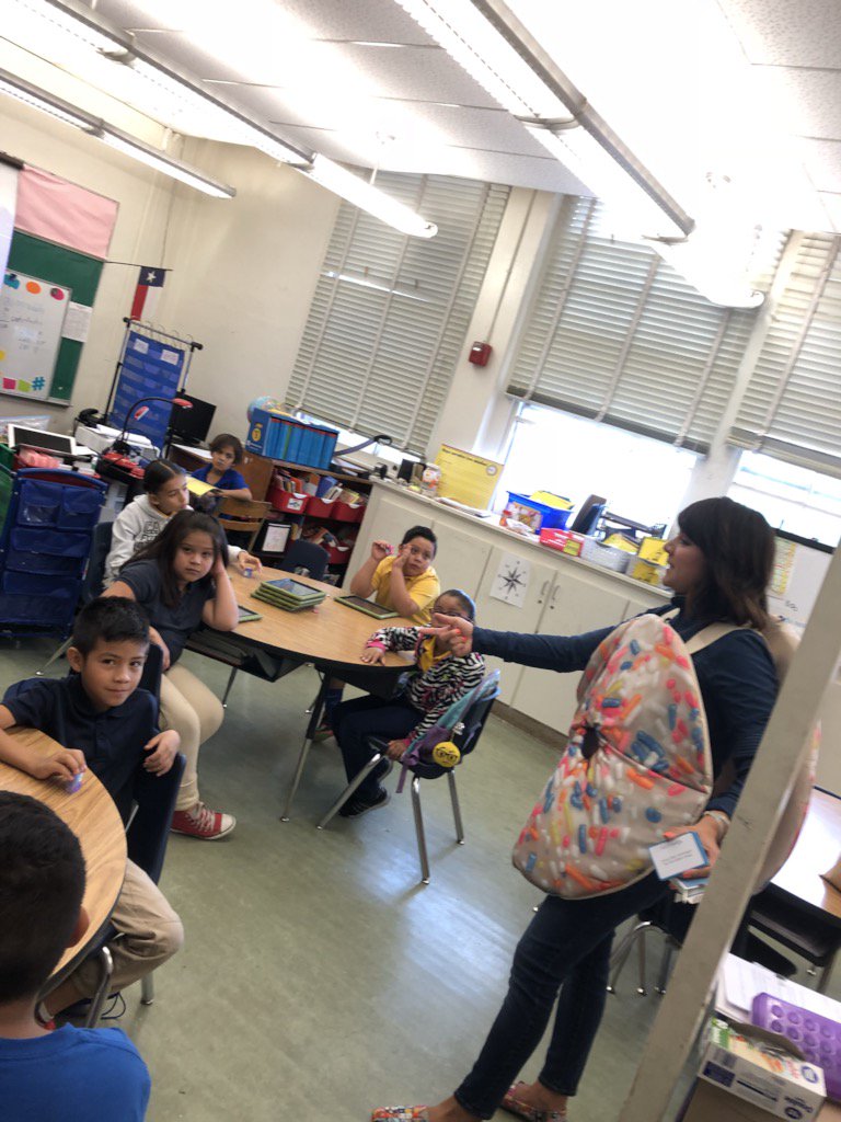 MsRayasAllHart's tweet photo. Breakout edu thinking it out!great job 3rd dual @GoRuskEagles @Corral3Evelyn https://t.co/MGiJj0i0Xz