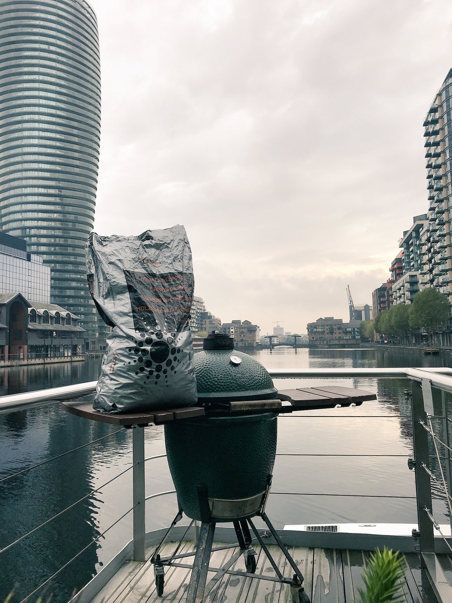 JockeyWilson's tweet photo. Firing up @LondonLogCo holmoak on @BigGreenEggUK for the @robingillchef event @ballymore #designcube @lrf2017 https://t.co/vI7zAmT8cP