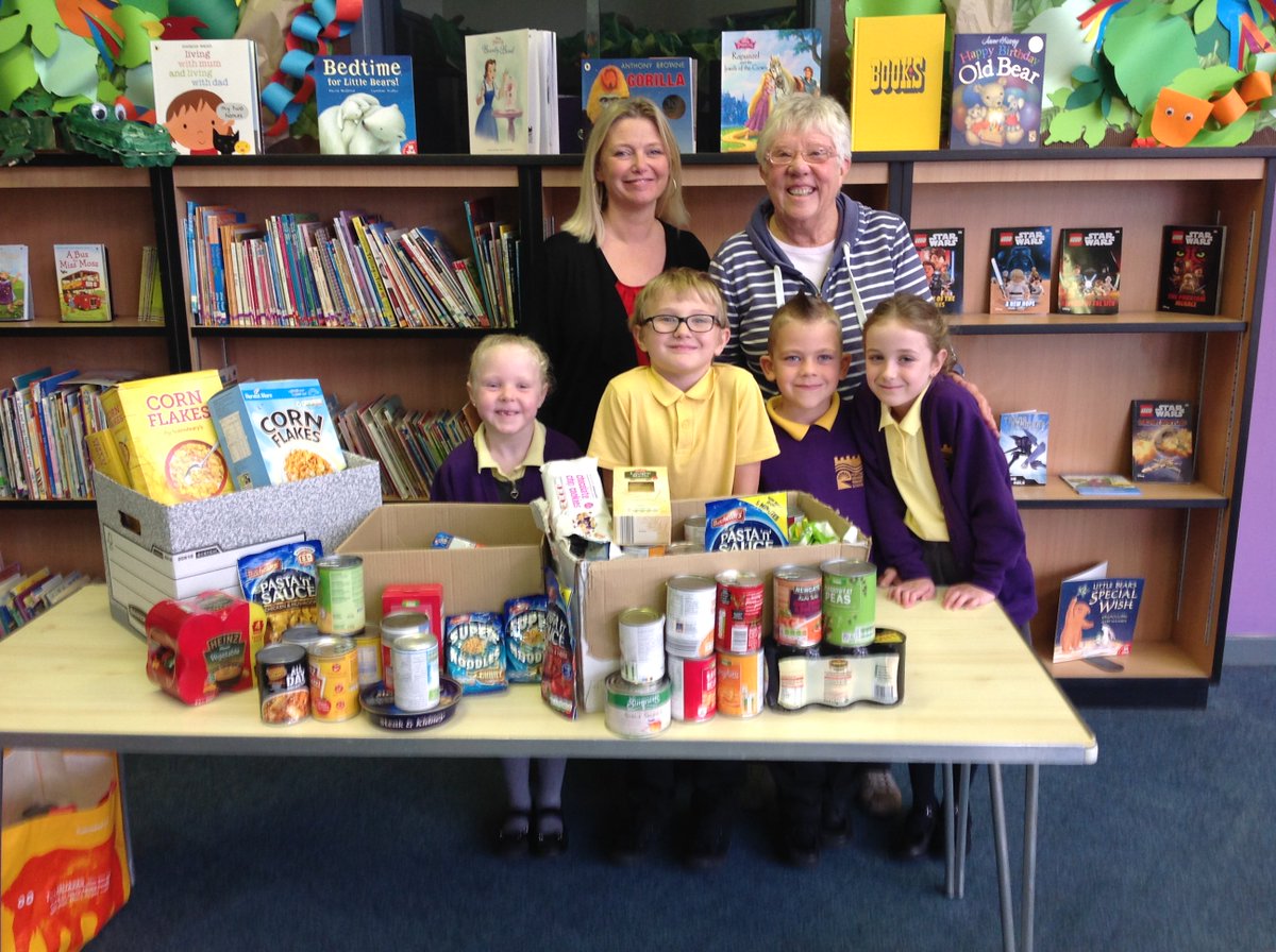 HGPSnthumberlnd's tweet image. Thanks 4 donations at  'Harvest Assembly' &amp;amp;  Rev'd Yvonne Tracey 4 taking to the  food bank :) @BlythCommunity @NPNBlythNPT @NorthumberIand