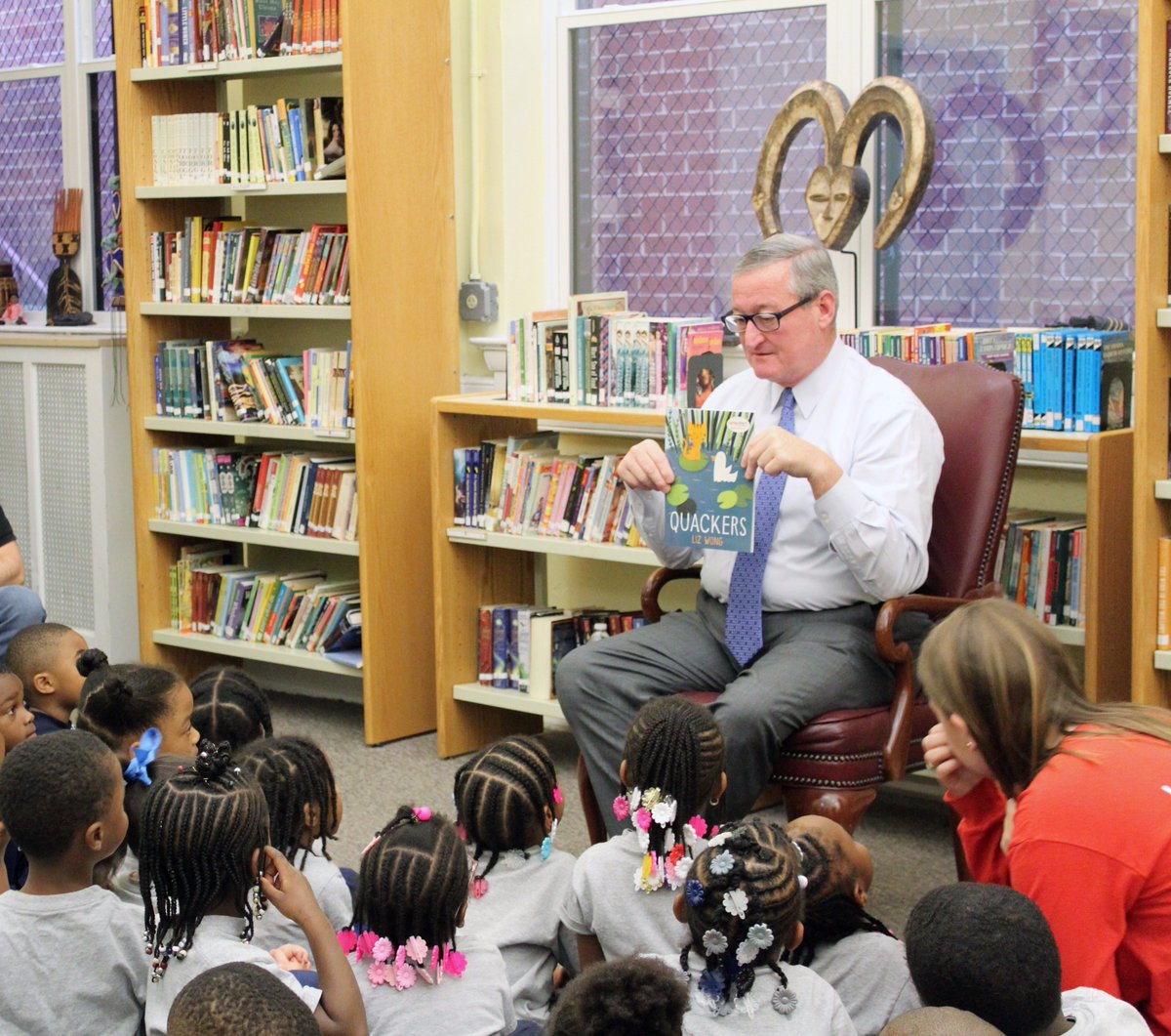 TheGesuSchool's tweet photo. Celebrating early literacy at Gesu School with @PhillyMayor for @Jumpstartkids &amp; @JumpStartPhilly #ReadfortheRecord Day! Thanks @PHLMOE https://t.co/zfQUMLHZYL