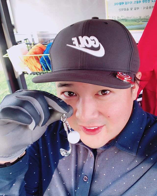shinshin_wings's tweet photo. @ShinsFriends Shindong's IG update :
#nicebuddy
#fakehint #justpostaphoto
Etrans: ShinPD_VN https://t.co/6OTAFjhwrW