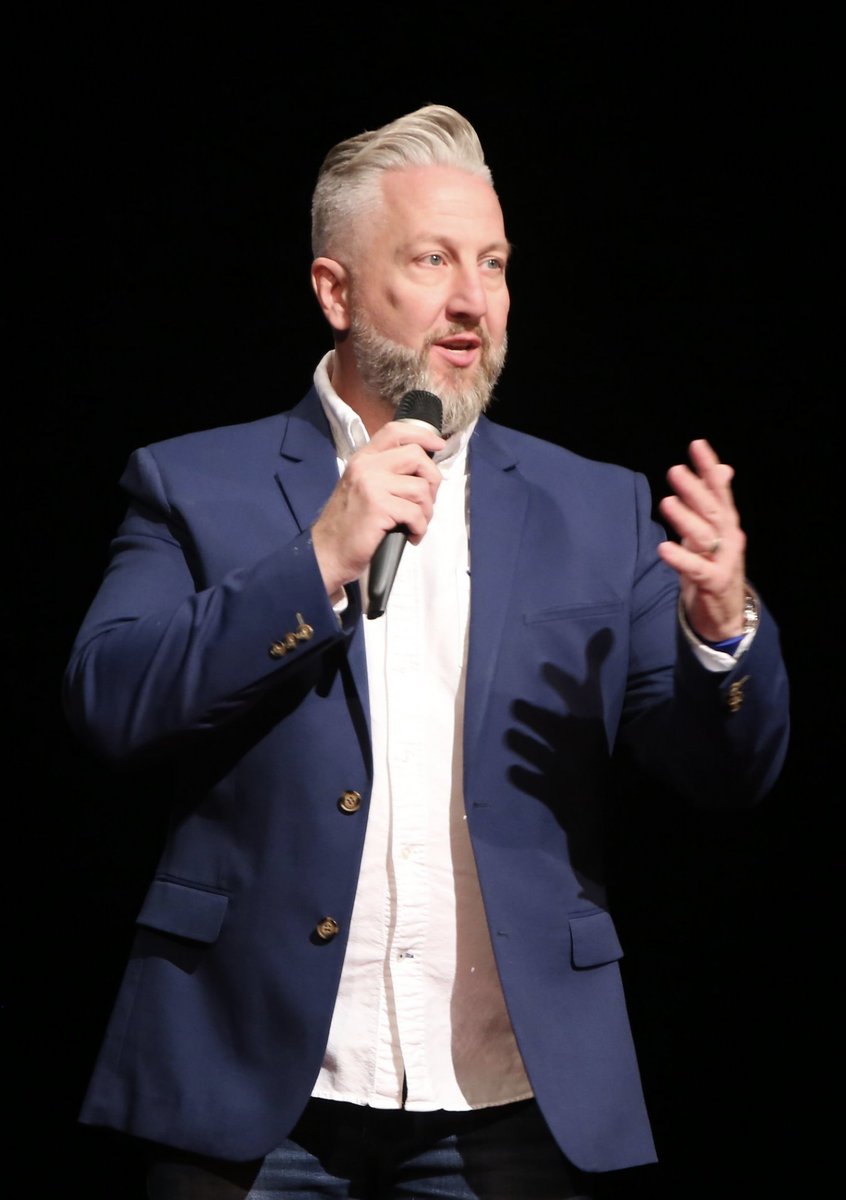 Huge shout out and thank-you to our MC today, @hubcr8iv_john #TEDxCK
