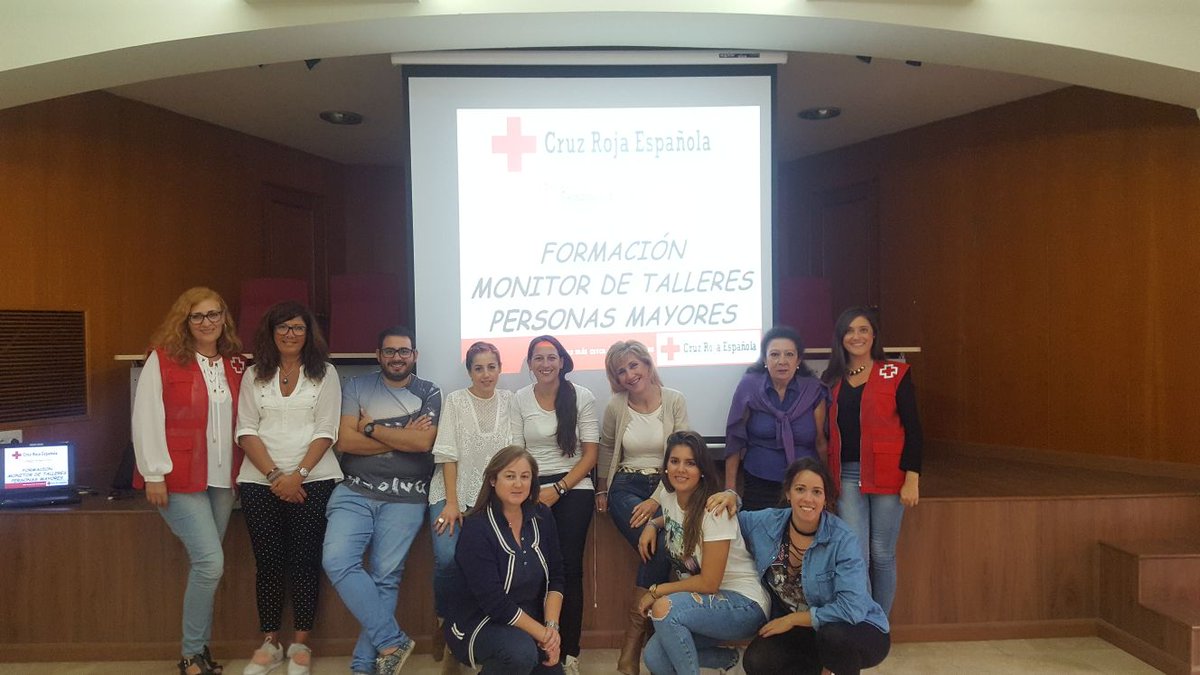 NR_Psicologa's tweet photo. Finalizado un nuevo curso #MonitoradeTalleresParaMayores #CruzRoja #NoDejesDeSoñar #NoDejesDeCrecer #NR https://t.co/EvjtxVQOLD