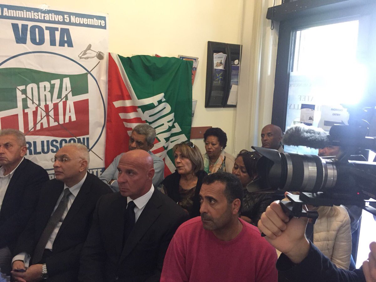 renatapolverini's tweet photo. Oggi con @MetwallyAtef ad Ostia X Municipio Il 5 novembre #iovotoatef con @piccapresidente #adessonoi @ClubFI_Ostia @forza_italia https://t.co/e6Z3i4iY2l