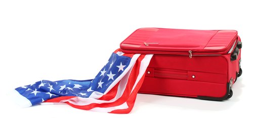 visaUSAnow's tweet photo. The first step is to get your #visa with our advice at https://t.co/E1mOfMyrQX, then you can start getting your bags ready for the #thrill! https://t.co/FWshkj1noy
