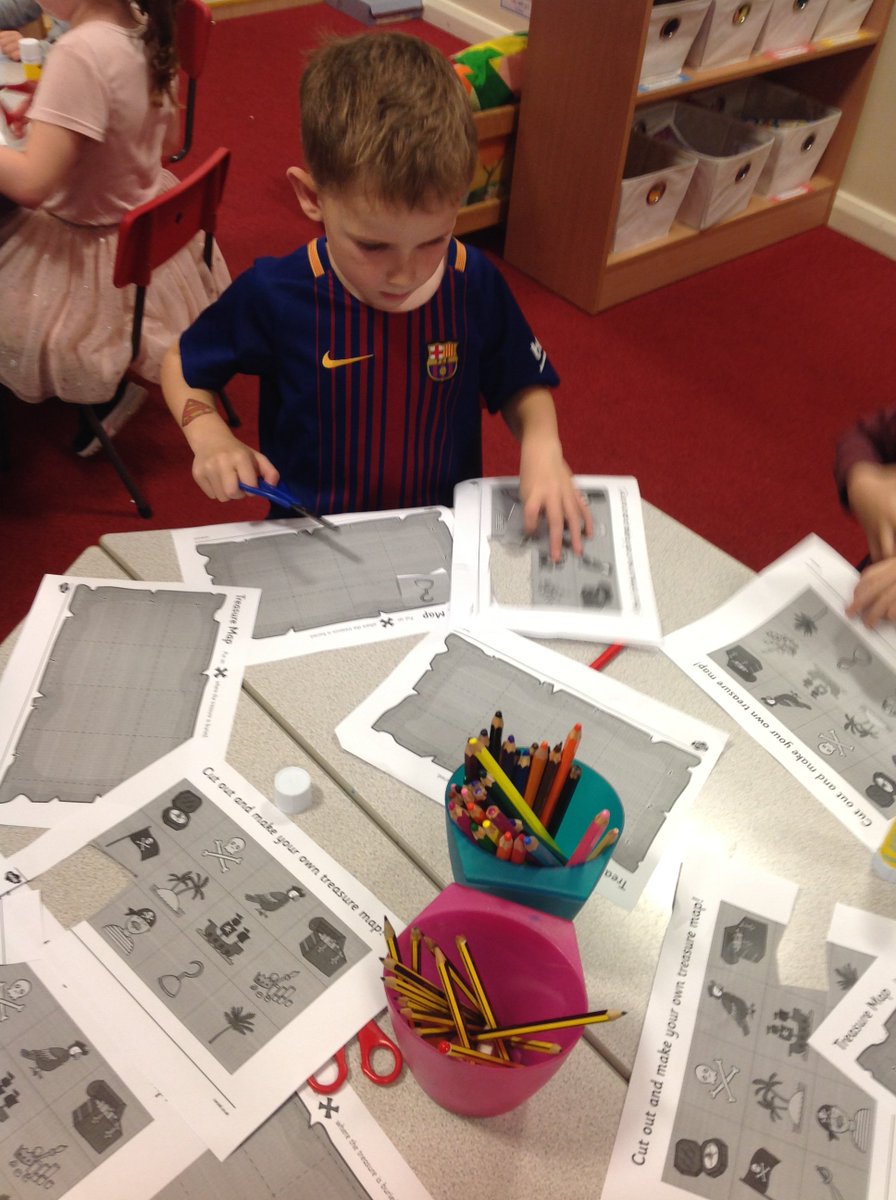 WoodfieldWigan's tweet photo. Year 1 have made some fantastic looking treasure maps with Miss Kelsall this afternoon. Great work! https://t.co/IRQKDFltNx