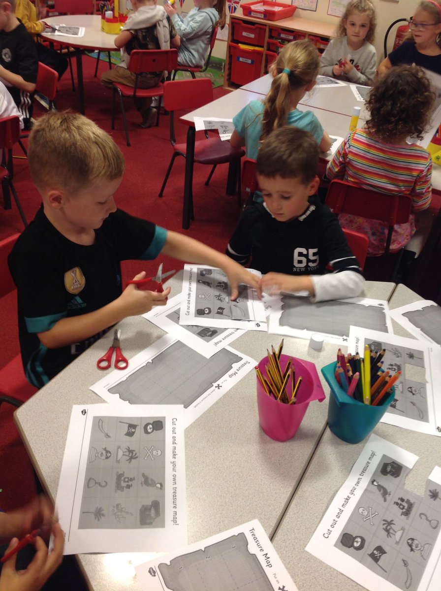 WoodfieldWigan's tweet photo. Year 1 have made some fantastic looking treasure maps with Miss Kelsall this afternoon. Great work! https://t.co/IRQKDFltNx