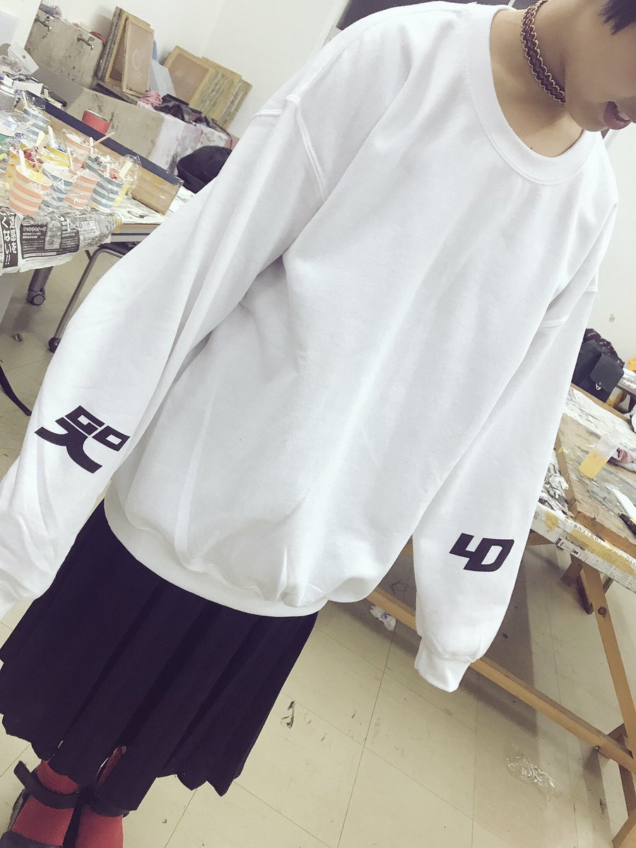 bidaisaiGOLD's tweet photo. GOLD2017 sweatshirt 

#GOLD2017 #美大祭2017 https://t.co/etO8Rosy2U