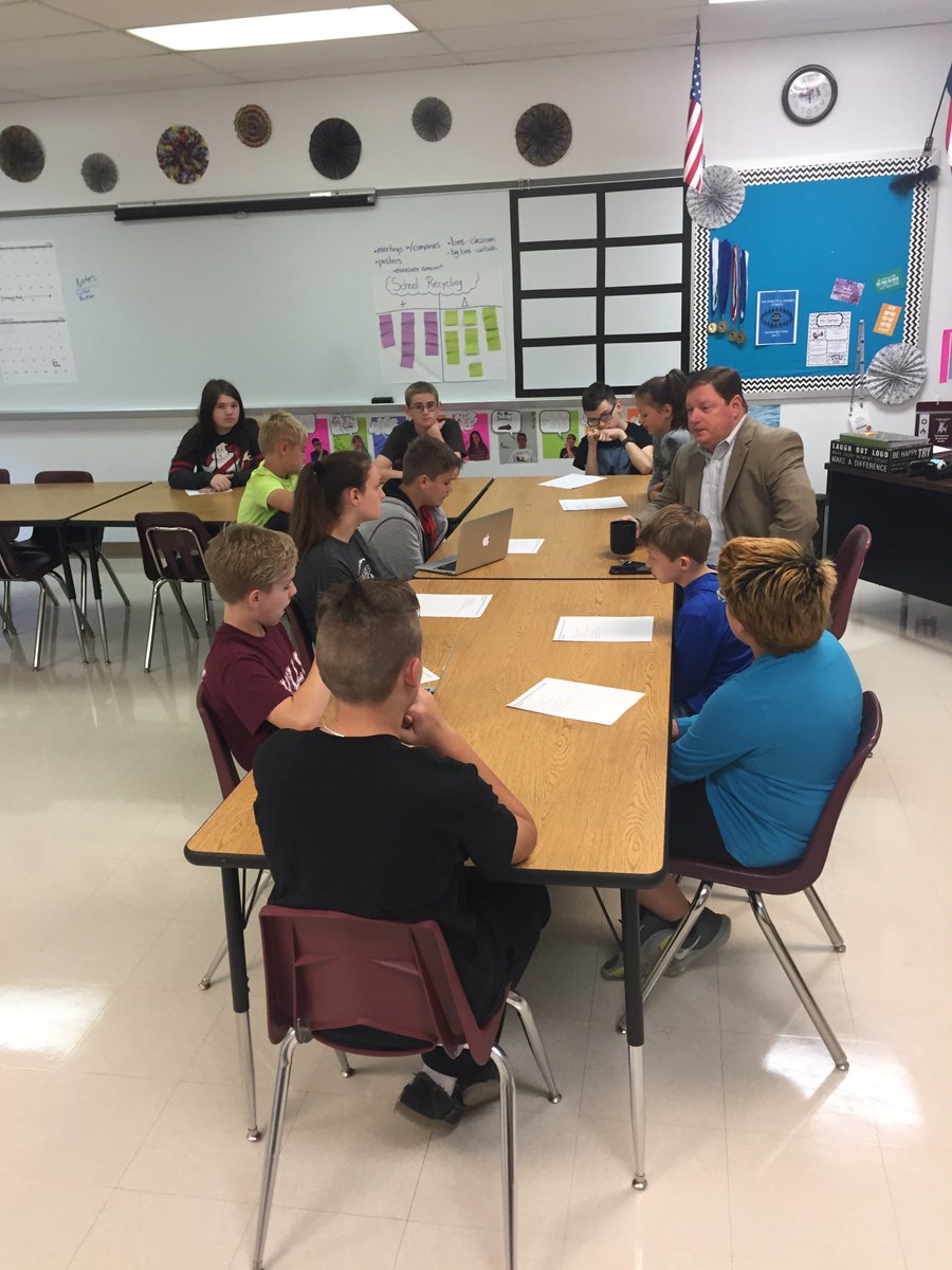 BISD_LINC's tweet photo. Thanks to Mr. Peavey for visiting with the @BridgeportMS LINC Elective students today during class!  #WhyBISD https://t.co/YuVuVgyqJR