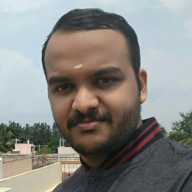 SriSamsthana's tweet photo. ಅಗತ್ಯವಿರುವವರಿಗೆ ಉದ್ಯೋಗ ದೊರಕಿಸಿಕೊಡುವ ಧನ್ಯಕಾರ್ಯದಲ್ಲಿ ತೊಡಗಿರುವ ನಮ್ಮ #ದಿಶಾದರ್ಶಿ ವಿಭಾಗದ 200ನೆಯ ಕೊಡುಗೆ ಕಾರ್ತಿಕ್ ಕೊಡ್ಲೆಕೆರೆಗೆ; ಅದೂ ದೀಪಾವಳಿಯ ನಡುವೆ! https://t.co/ZhHGKDihmx