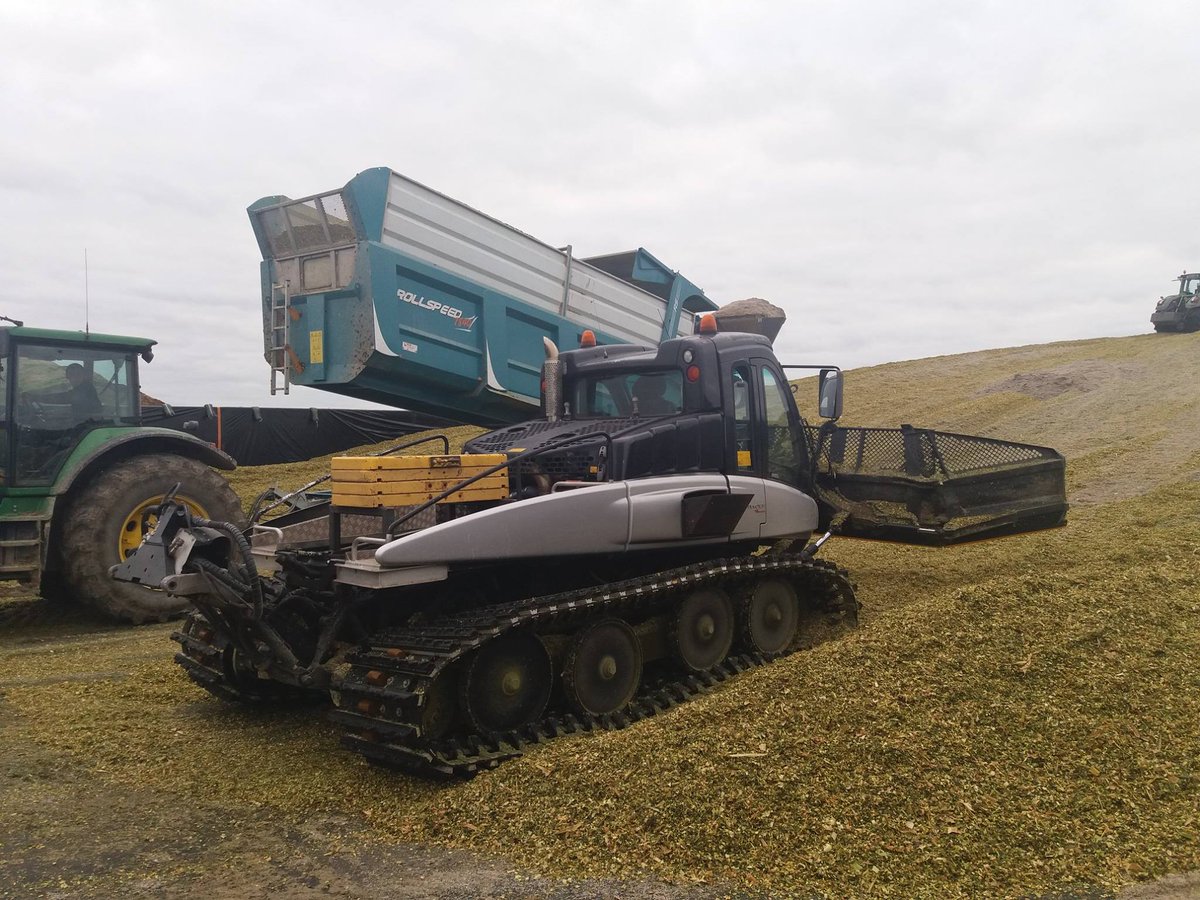 RemorqueROLLAND's tweet photo. Chantier #BIOGAZ #méthanisation hors du commun ! #ROLLSPEED #ensilage #TECHMAGRI https://t.co/8ggrdUrSxI
