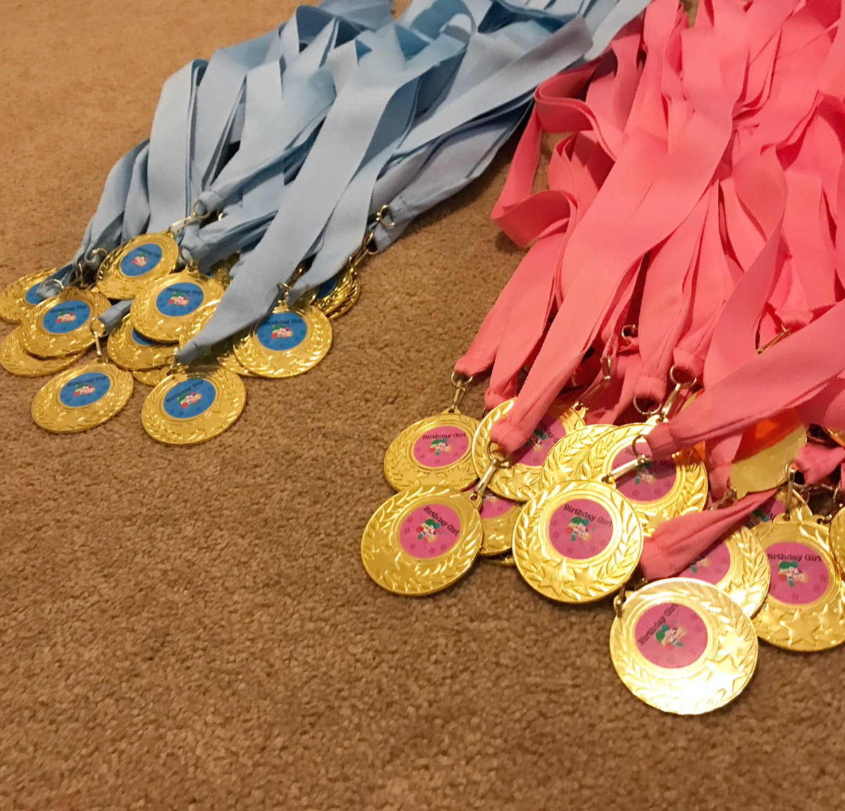 Jumpandwavekids's tweet photo. Stocked up on more medals for our Birthday Girls and Birthday Boys!🎉 #medals #kids #parties entertainer #blue #pink #happy #party #children #jump&amp;wavekids https://t.co/zvKOMEtayn