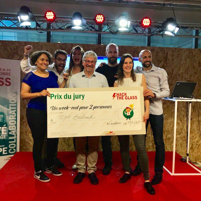 svalere's tweet photo. Les gagnants du prix du Jury HacktheGlass qui voient leur projet financé. #faireladifferencepournosclients #hackathon @Carglass_France https://t.co/KMovdl2vGf