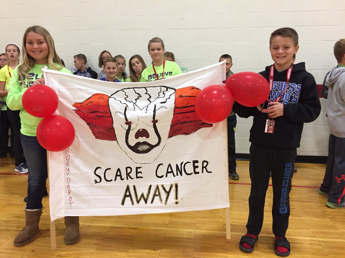 mrstroutwine's tweet photo. CMS Cancer March 2017
#WeAreCarlinville  #WeAreCarlinvilleMS https://t.co/TU0Fw1fTBt