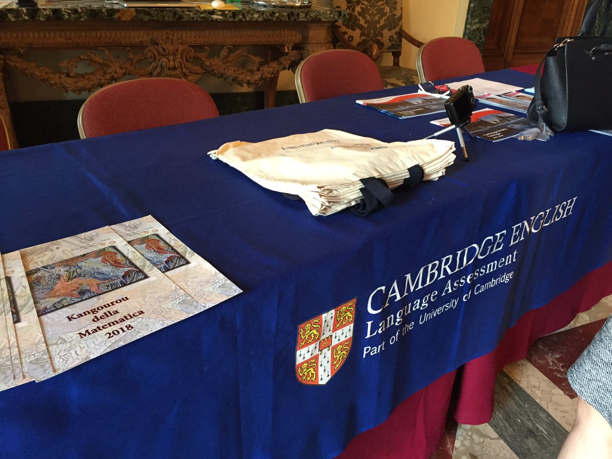 UKinItalia's tweet photo. Un grande onore ospitare oggi i 12 giovanissimi vincitori del concorso #Kangourou della lingua inglese. Well done!!! @CambridgeEng #Aisli https://t.co/tnqa4HEtYS