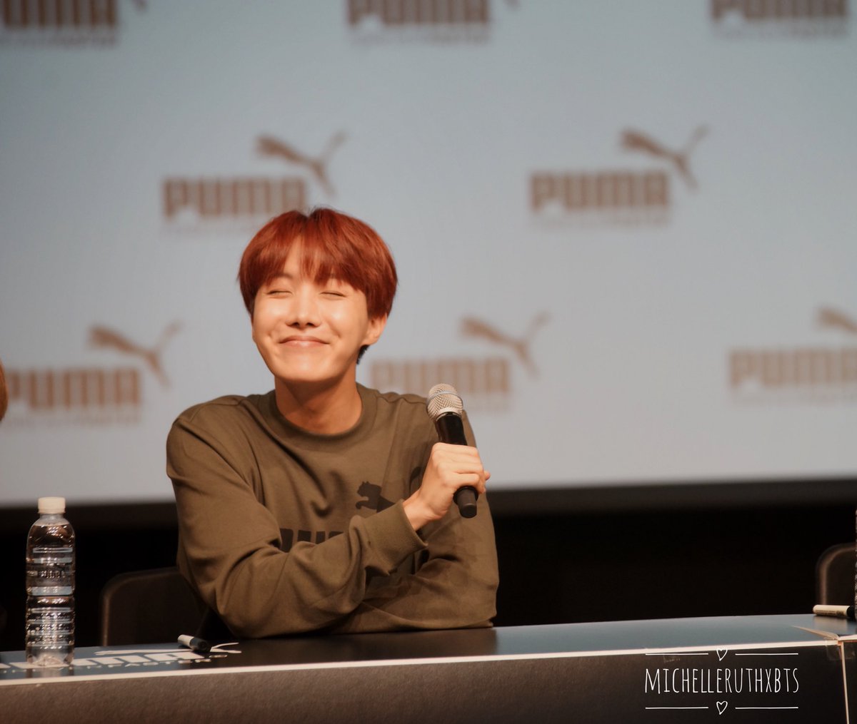 MeerausFarben39's tweet photo. 19102017 BTSXPUMA J-Hope
·
#BTS #防彈少年團 #방탄소년단 #PUMAXBTS #정호석 #HKBTS #ARMYHK #ARMY #JHOPE @BTS_twt https://t.co/K3dnWKi3UO