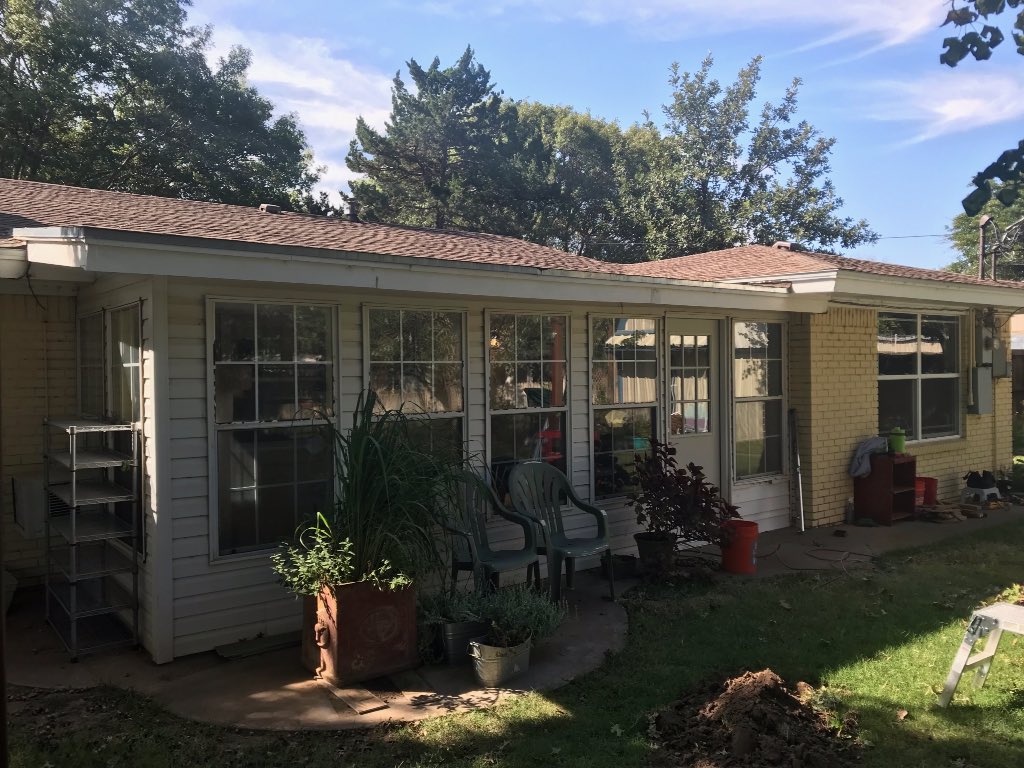 6jconstruction's tweet photo. The back porch is coming along Its been painted &amp; is now almost finished #6JConstruction #backporchliving #lubbockremodel #outdoorspace https://t.co/1oCiLztmnA