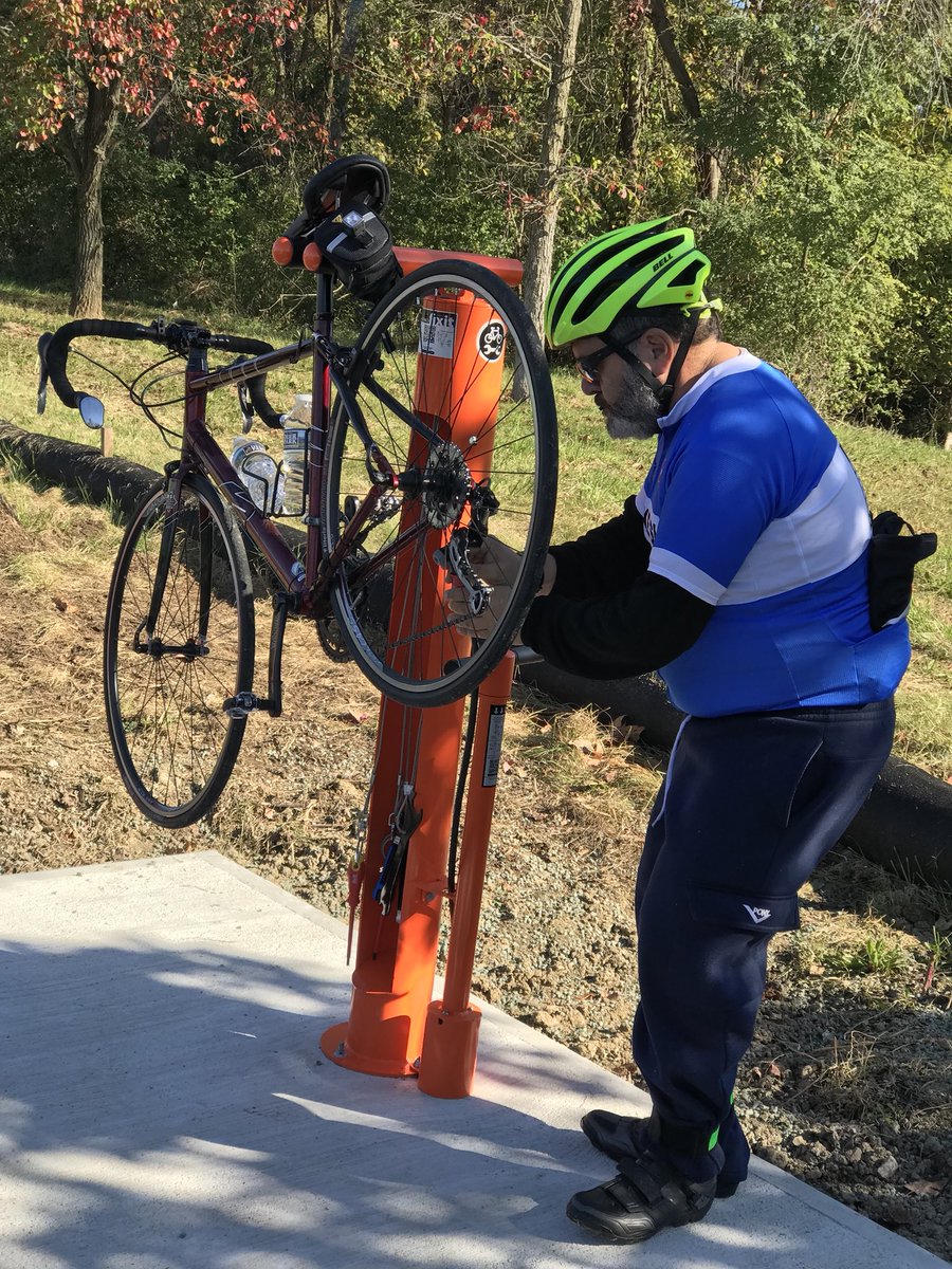 EricPapenfuse's tweet photo. Thrilled to help inaugurate the new Fixit Bicycle Station @HACC_info along the Greenbelt #cycling - special thanks to Bicycle South Central https://t.co/rXH50Mh1sc
