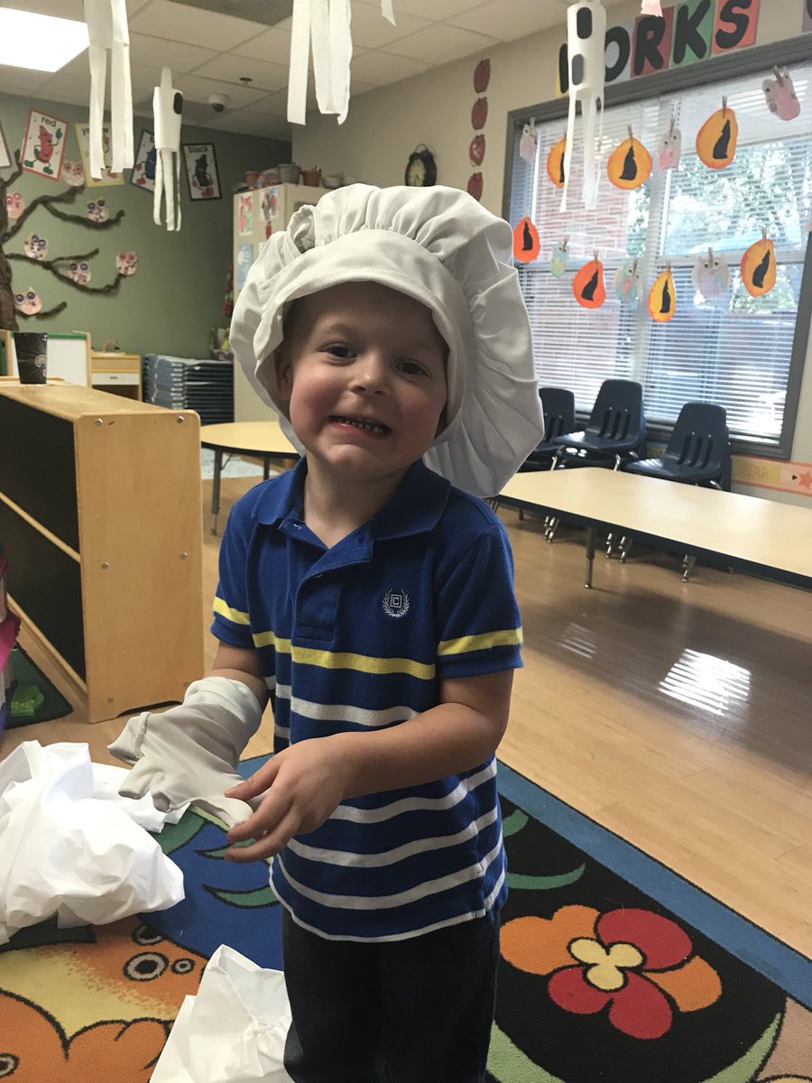 Centers and new dress up clothes!!! #excitingtimes #ps #littleroos  <a href="/ecdc_roos/">ECDC Roos</a>