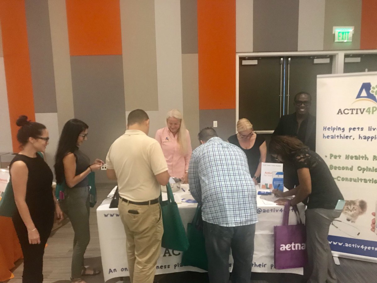 FMonssoh's tweet photo. Last day of enrollment events today &amp; thousands of #activ4pets sign ups! Looking forward to connecting UM’s staff w/ vets &amp; records online! https://t.co/kwWYzEJWgE