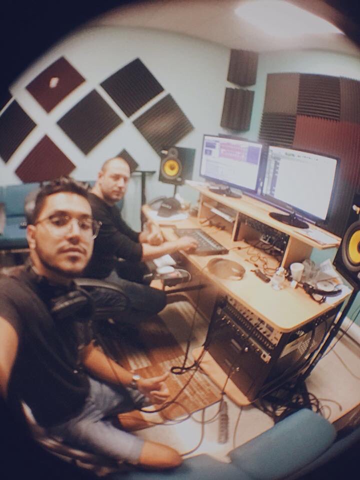 JWCmusic's tweet photo. #tbt👉🏻 Leo y Juan juntos en el estudio trabajaron con mucha excelencia las mezclas del CD Padre Fiel. ¡No dejes de escucharlo!
#jwcmusic https://t.co/RiZLTUTVQH