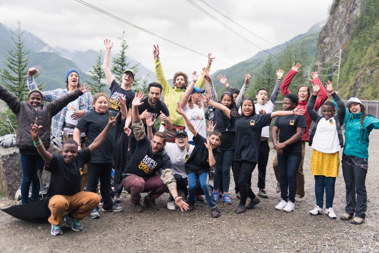RESCUEorg's tweet photo. 9 resettled refugees went rock climbing for the first time with #IRCSeattle! Must-read on making #RefugeesWelcome: https://t.co/xQAd3fZkrT https://t.co/vPGU1F7dcI