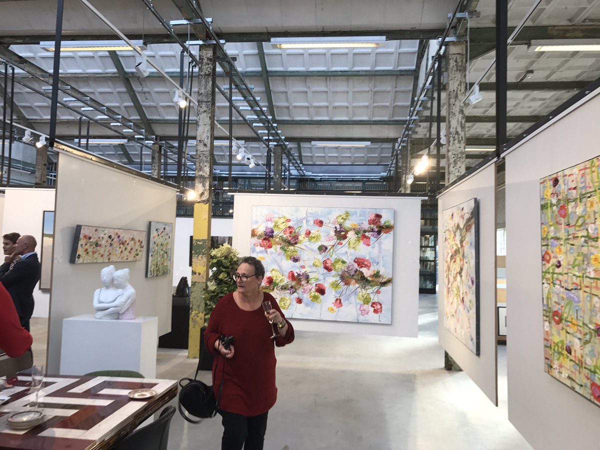 ellklaus's tweet photo. Even sneak preview bij de nieuwe venue van @Artzaanstad op het @Hembrugterrein. Wat een aanwinst op dit terrein! https://t.co/FppCddTIoY