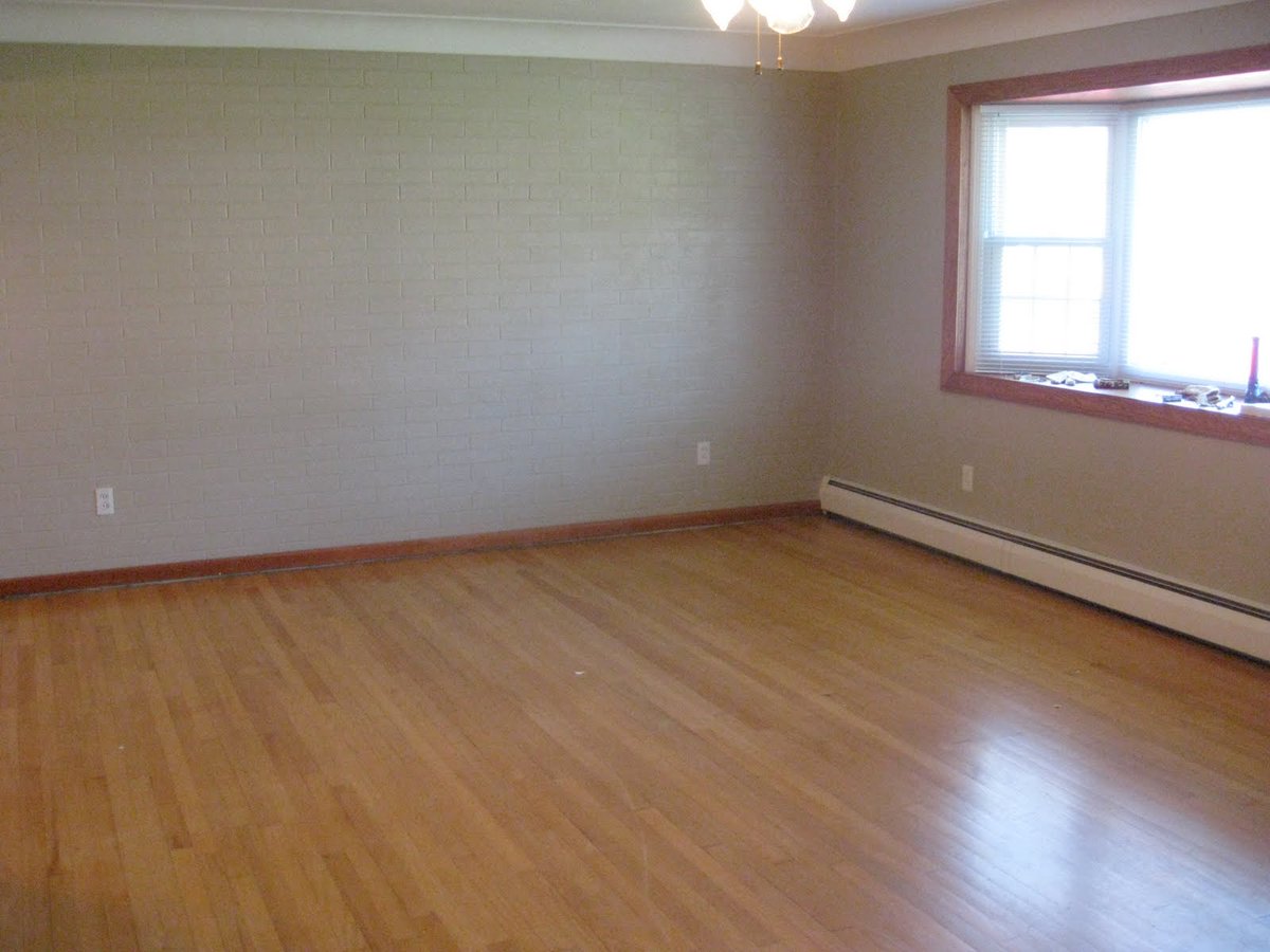 Upstairs room to rent as storage with great security in Elyria OH. Check it out
hopperstock.com/shop/general-s…