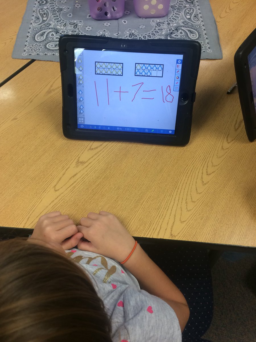 InmanSchools's tweet photo. Using #NumberFramesApp to solve math problems about different animals!  #DriveStudentSuccess #ProblemSolvers @munschlover via @techytamara https://t.co/W8doBETDEp