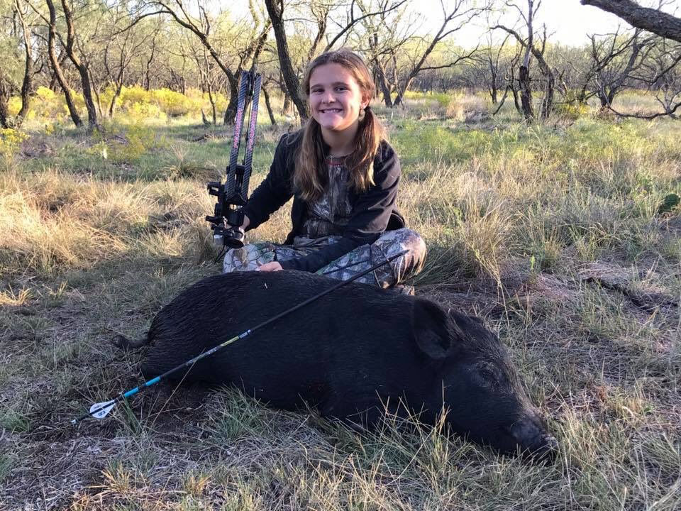 BPearsonArchery's tweet photo. Check out Abigale with this monster she killed this weekend! She also killed her 1st pig all in the same day! #PearsonArchery #HuntingSeason https://t.co/4v0AJTqR5Q