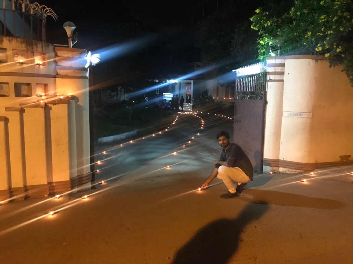 harisinghhindu's tweet photo. CELEBRATED DIWALI AT DR.SUBRAMANIAN SWAMY JI CHENNAI RESIDENCE.
@Swamy39 @jagdishshetty 
#DiwaliInSwamyJiHouse 
#Diwali 🚩।।जय जय श्री राम।।🚩 https://t.co/2diIYM7ehL