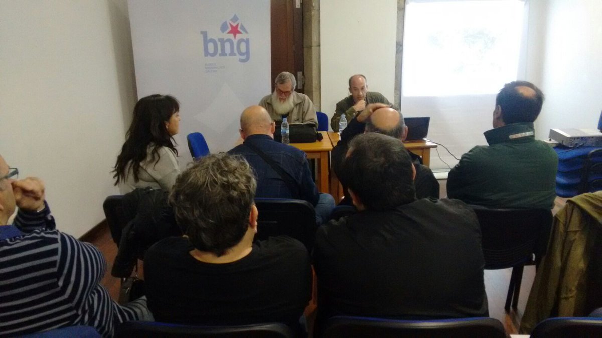 BNG_Compostela's tweet photo. Palestra de hoxe en Vedra, na que falamos das repercusións que pode ter a mina de Touro sobre o Ulla. #OutroRumbo #LeiDepredaciónGaliza https://t.co/oBVgyTkuUp