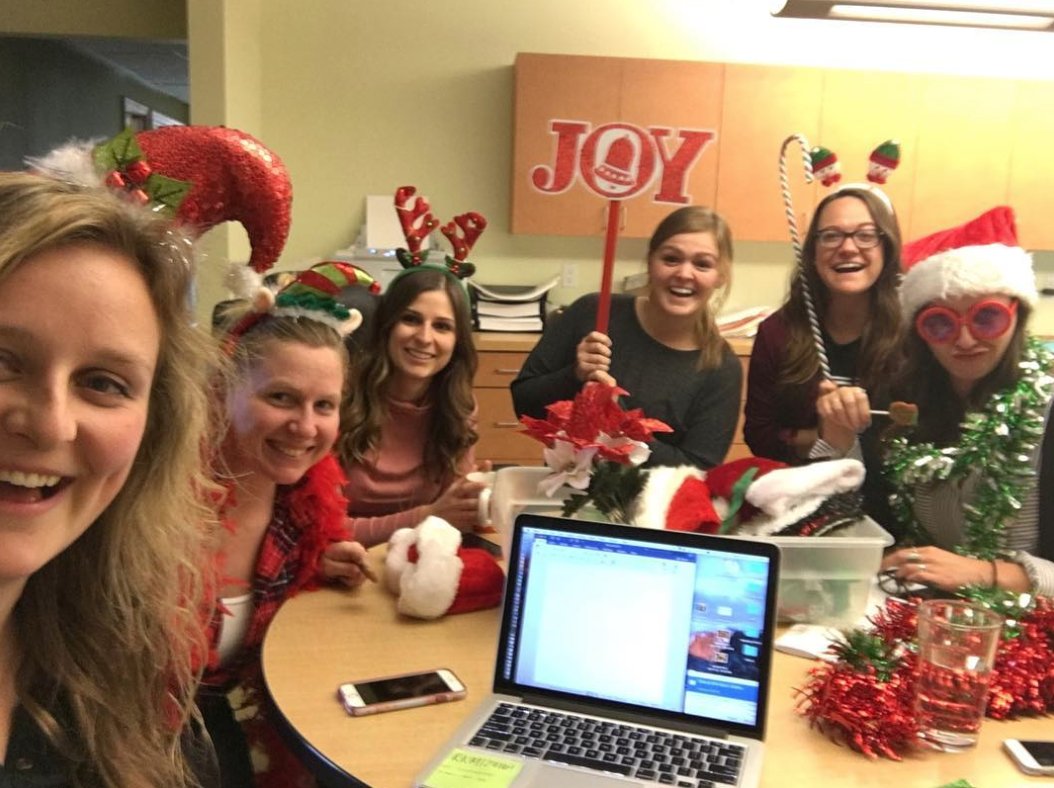 Marketcrafters_'s tweet image. Getting in the right mindset for this holiday brainstorm session. #clientprojects #Marketing