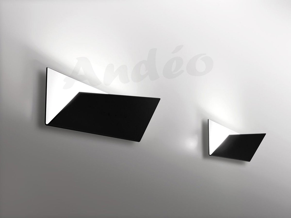 AndeoDesign's tweet image. #GiarnieriVersus une superbe #AppliqueLed 
andeo-shop.be/fr/luminaires-…