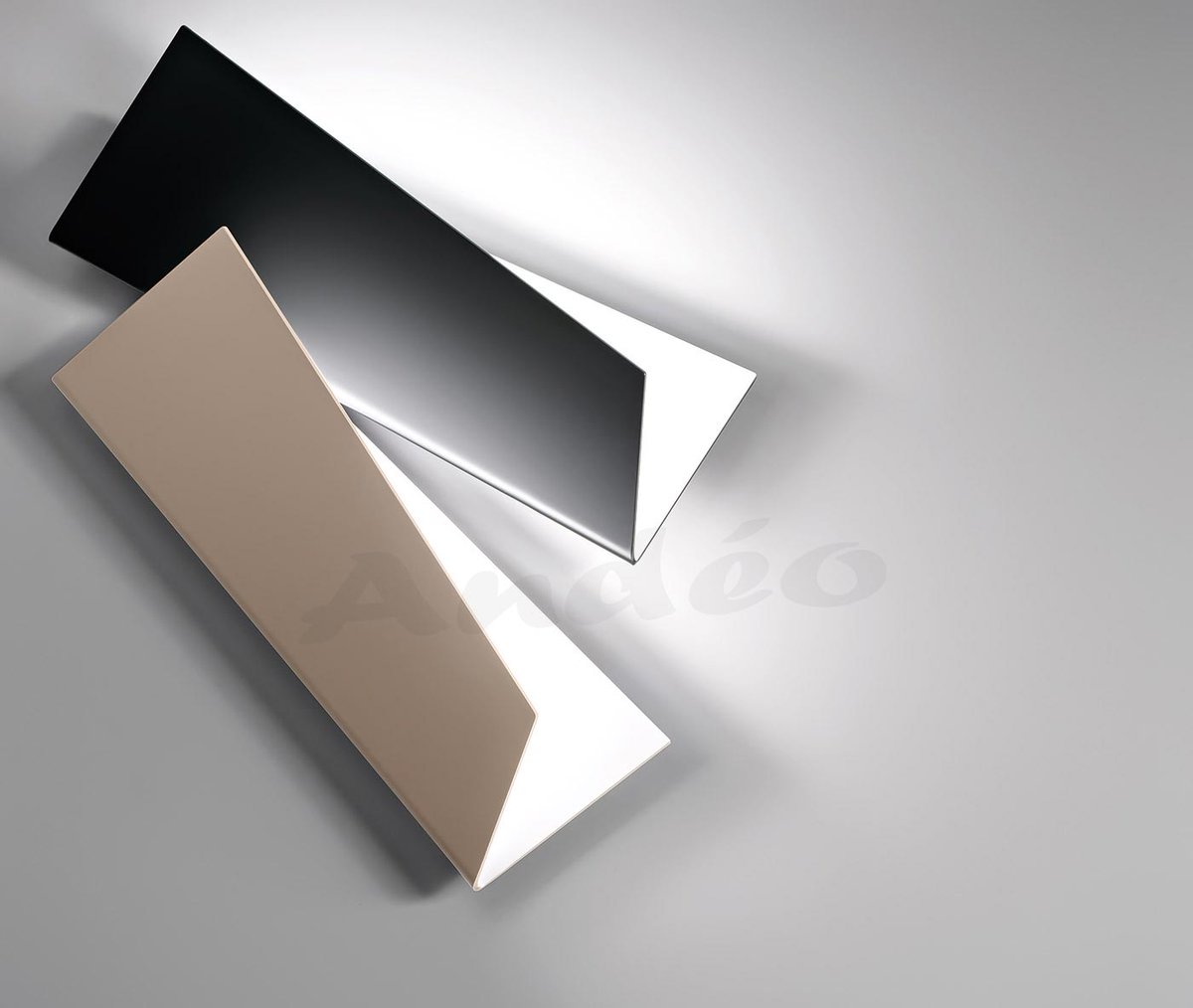 AndeoDesign's tweet image. #GiarnieriVersus une superbe #AppliqueLed 
andeo-shop.be/fr/luminaires-…