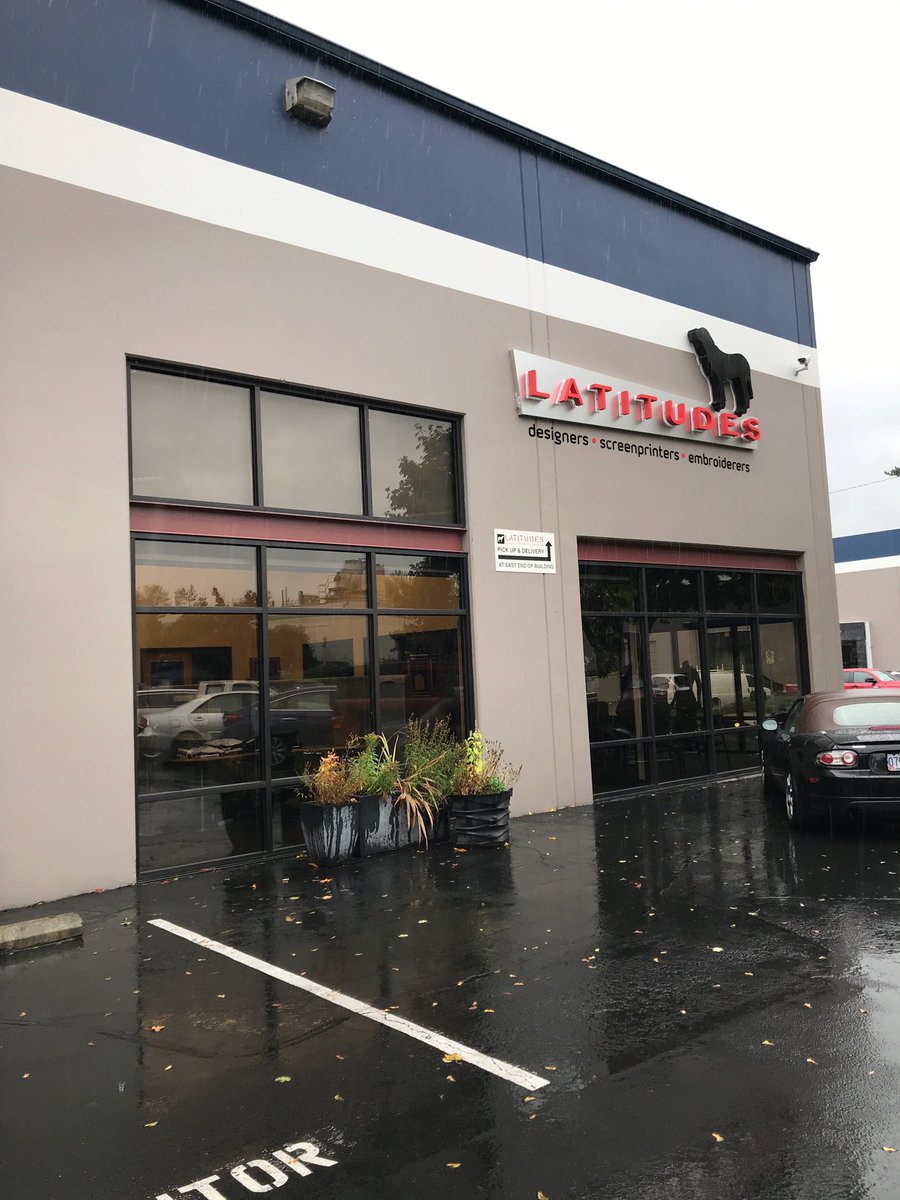 RubotaCorp's tweet photo. According to Nike, 82% of the workers at this Adidas and Nike supplier facility are migrants. Cool dog friendly workplace! https://t.co/cr4989Zn4m