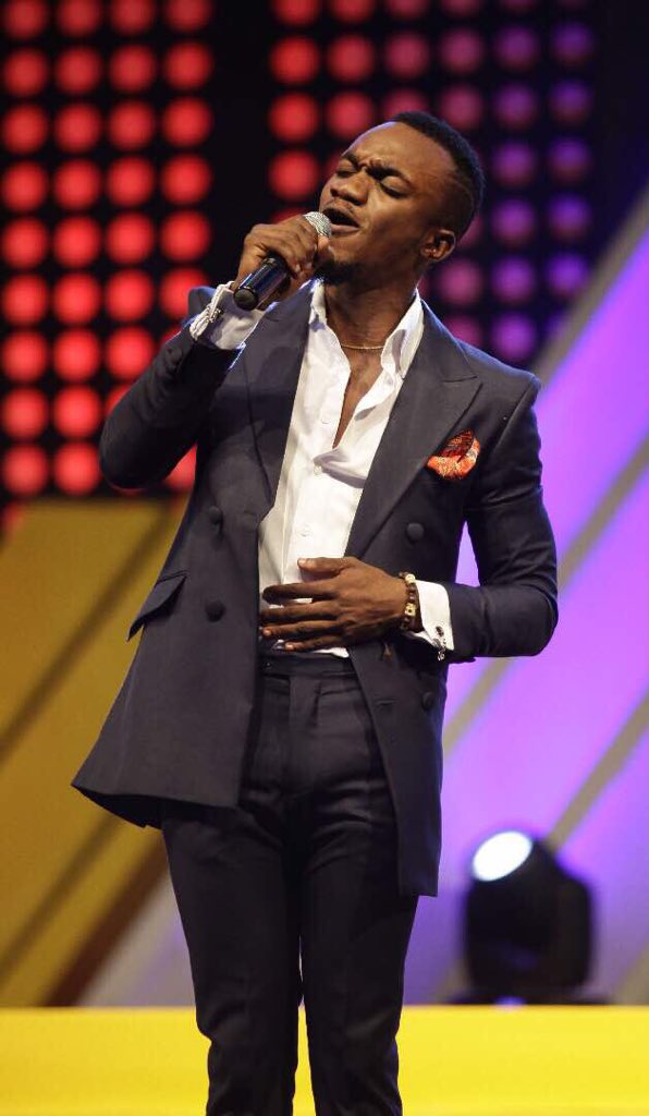 mrdrewofficial's tweet photo. @mrdrewofficial made it to the Final 4 people🔥😩..🌈DONT STOP VOTING..Vote Drew to 1762  #Drewforhitmaker6 #MTNHitMaker6 https://t.co/9nIYBS7iNL